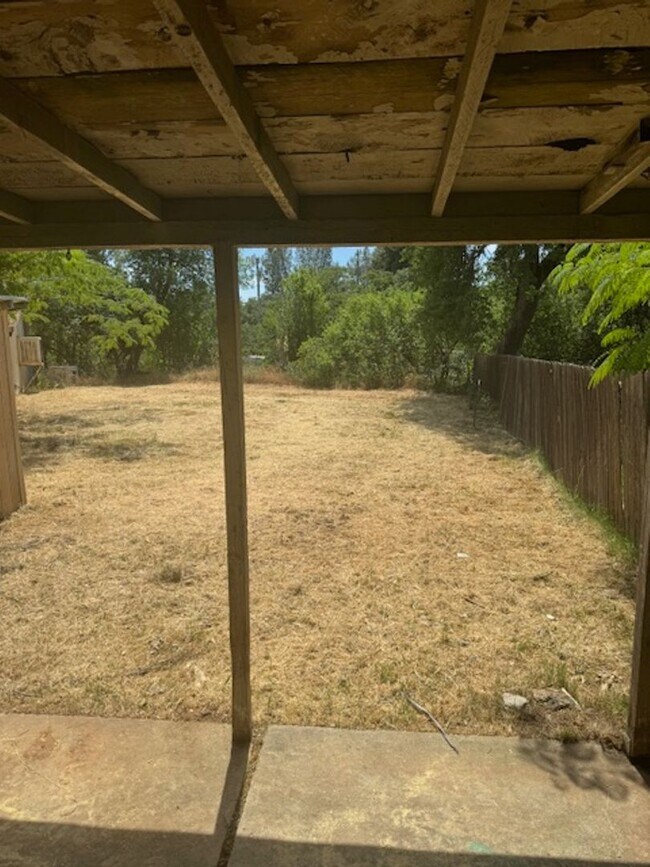 Building Photo - Price Reduction! Tired of sharing walls wi...