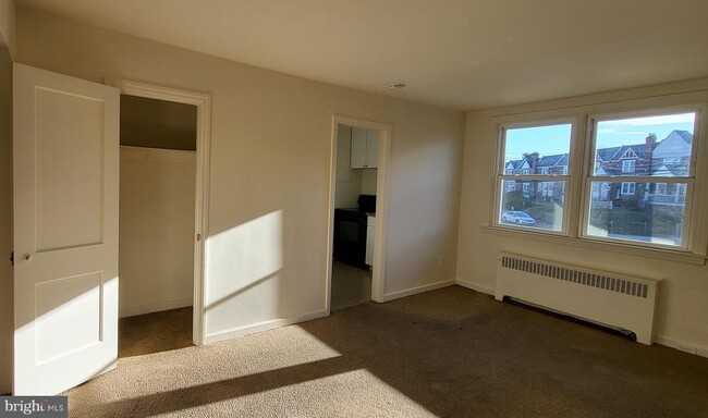 Building Photo - 803 Windermere Ave