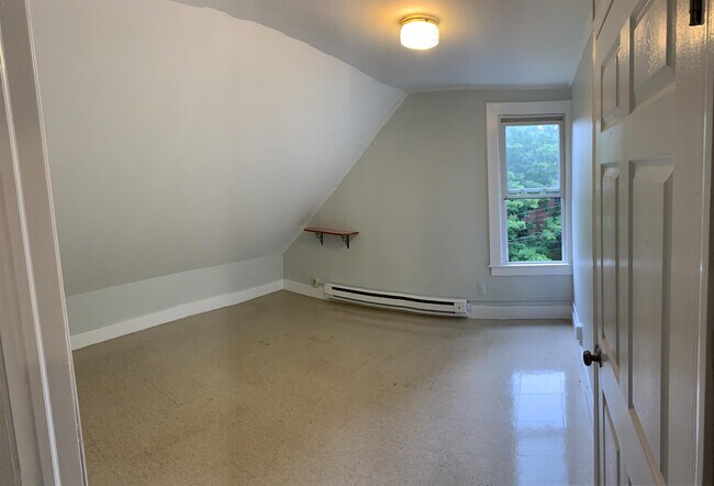 Foto del edificio - 27 Greene Ave