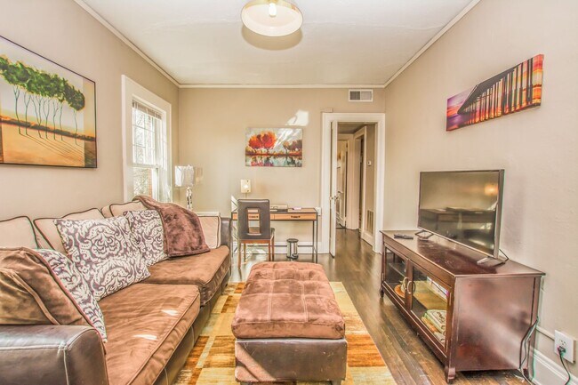 Foto del edificio - Charming 2 bed/1 bath in Poncey Highlands!