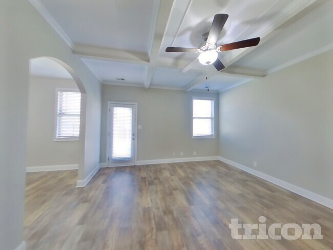 Building Photo - 1324 Black Oak Cir