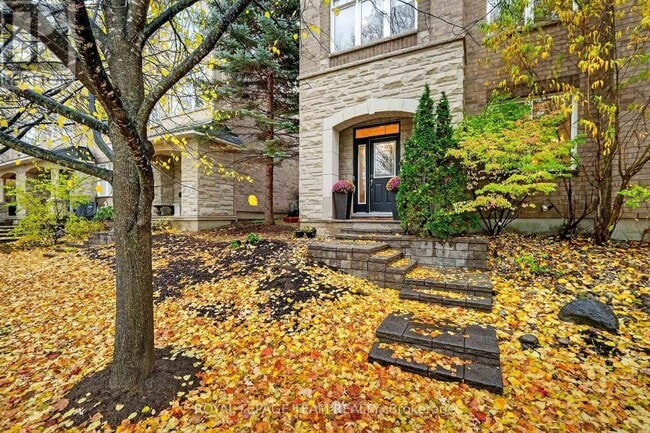 Building Photo - 128 Lanark Ave