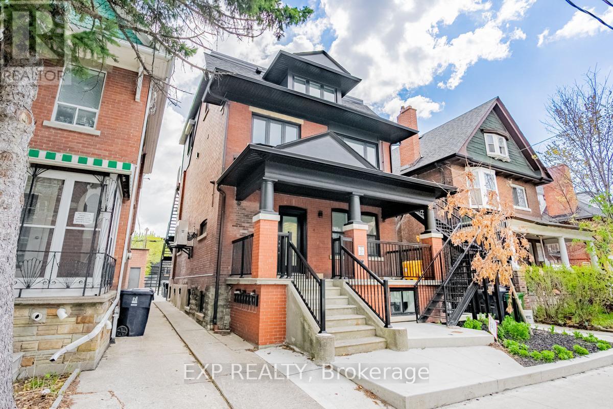 Photo principale - 679-679 Dovercourt Rd