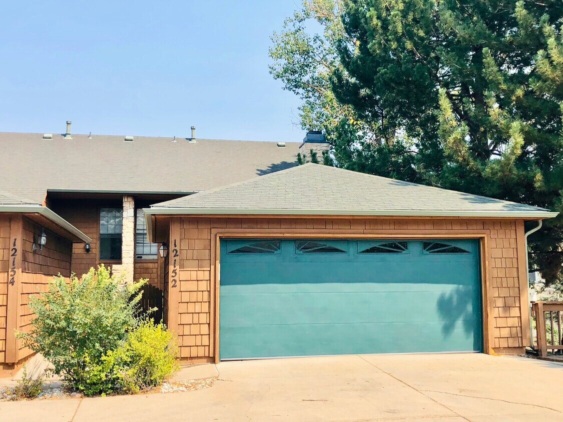 Primary Photo - 12152 E 2nd Dr