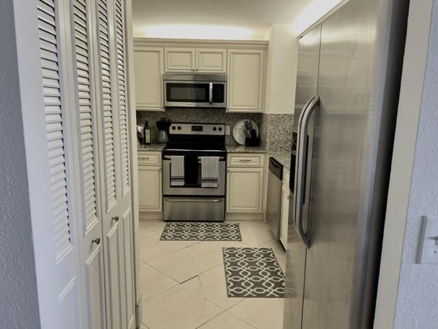 5600 N Flagler Dr Unit 803 Photo