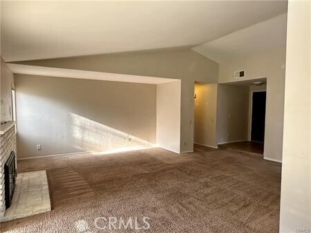 Foto del edificio - 7050 Fireside Dr