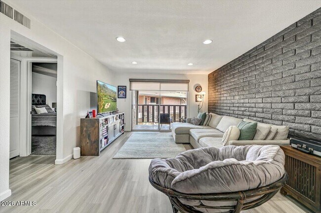 Foto del edificio - 4354 N 82nd St