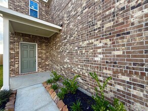 Building Photo - 3914 Flora Fld Dr