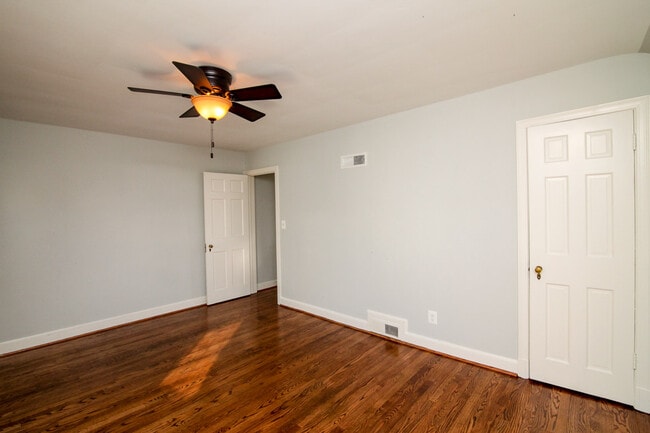 Foto del edificio - 2713 South Veitch Street