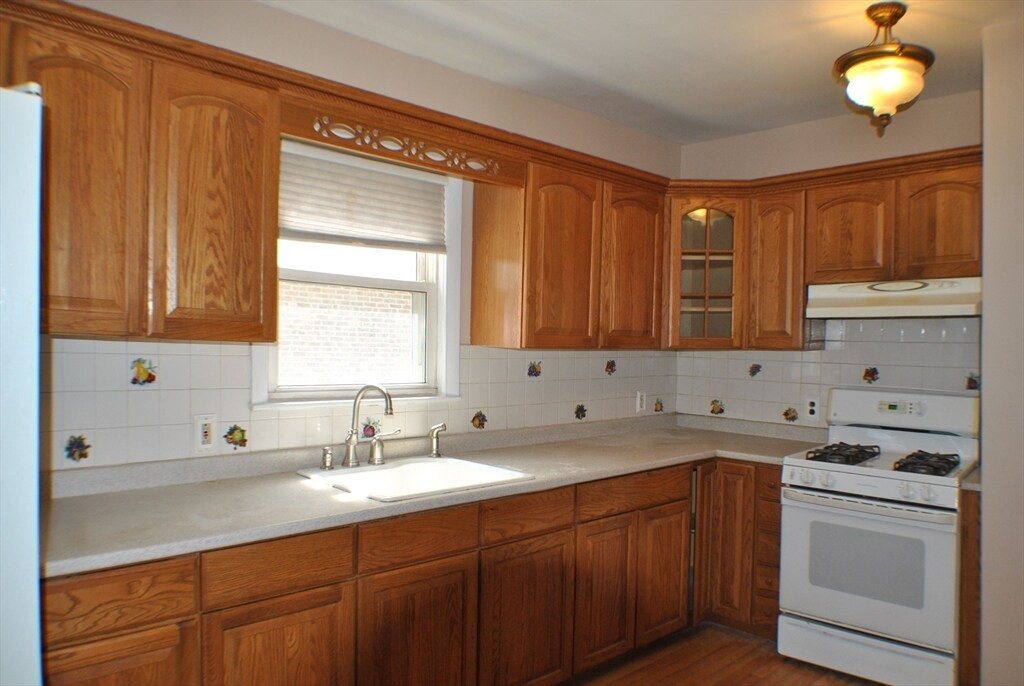 Foto principal - 23 Kenney St