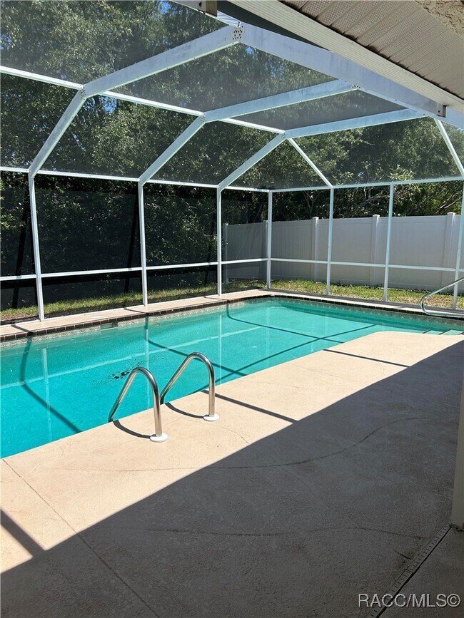 Foto del edificio - 3937 W Featheredge Ct