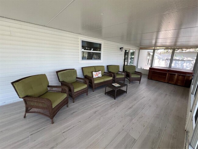 Building Photo - 13143 Cabin Ct