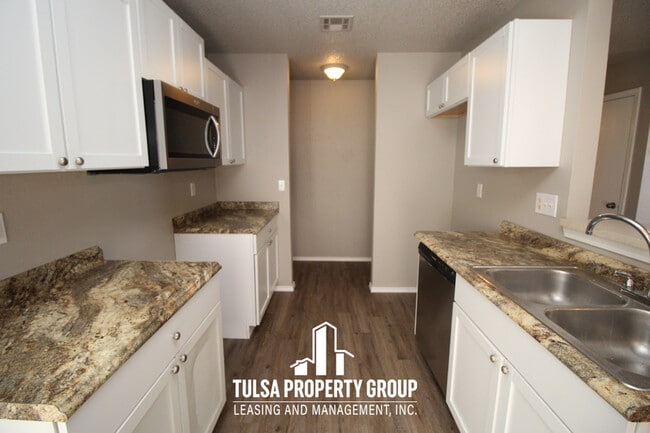 Foto del edificio - 1741 Lexington Rd