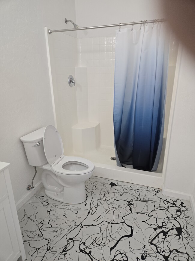 Building Photo - 1410 S 37th St