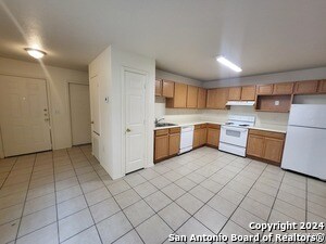 Building Photo - 8935 Maverick Draw