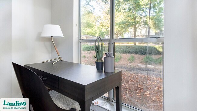 Foto del edificio - 2000 E Lake Pkwy