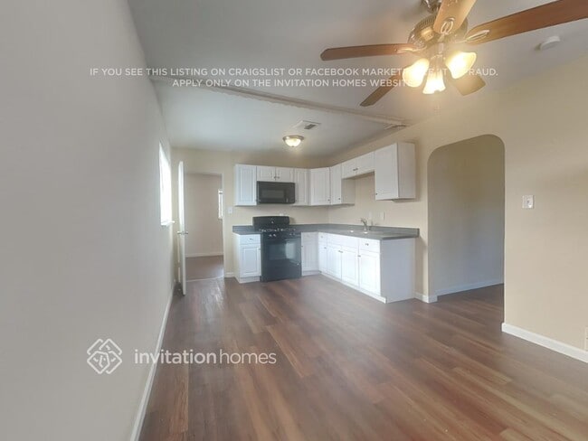 Building Photo - 9141 Lilly Ct