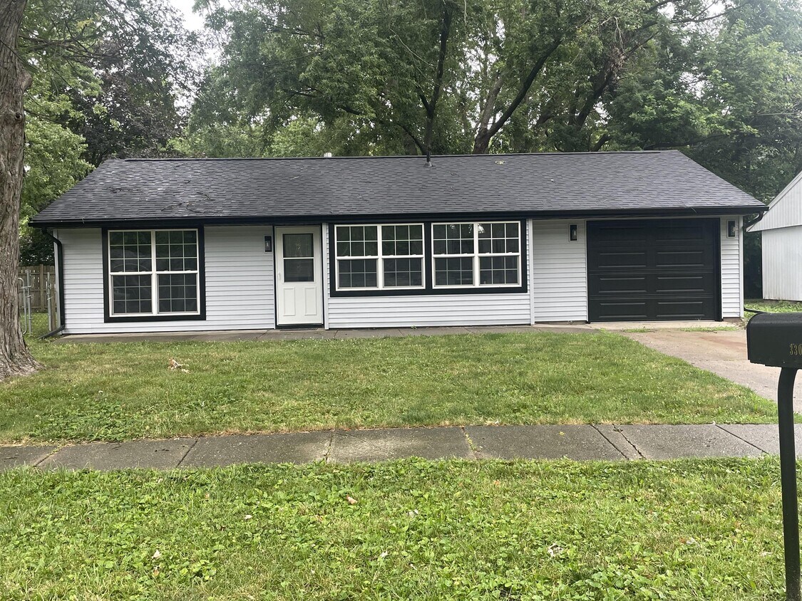 Foto principal - 3308 Ridgewood Dr
