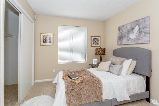 Vail Guest Bedroom - THE BICYCLE CLUB