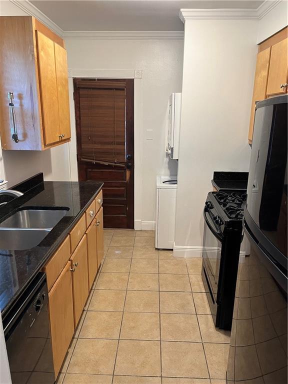 Building Photo - 2067 SpringHill Ave