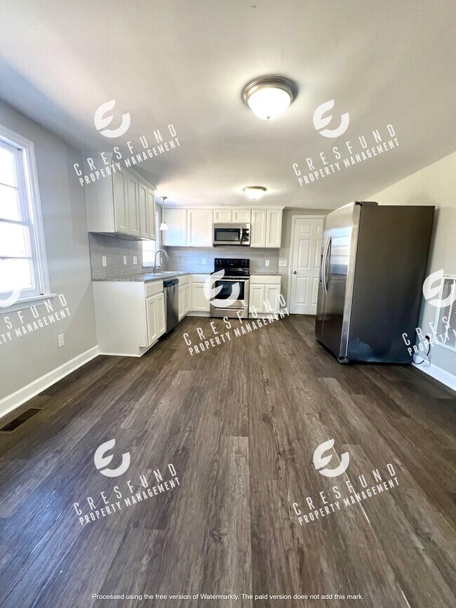 Building Photo - Charmingly Remodeled Home Ready for Move In!