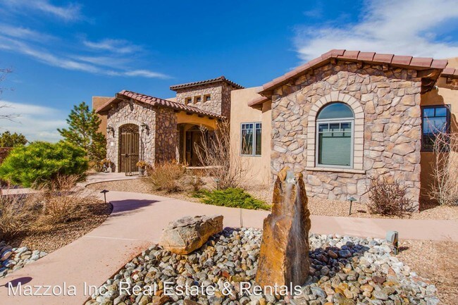 Building Photo - 4 br, 4.5 bath House - 33 Via Entrada