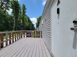 Building Photo - 9203 Greens Rd