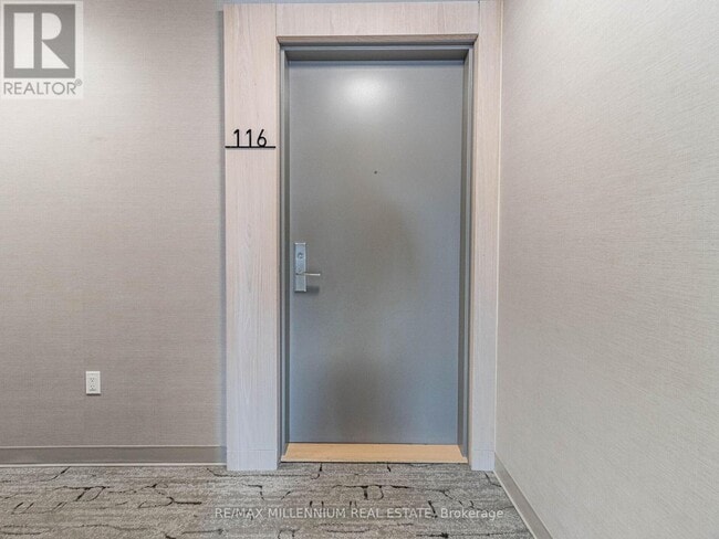 Photo du bâtiment - 155-155 Downsview Park Blvd