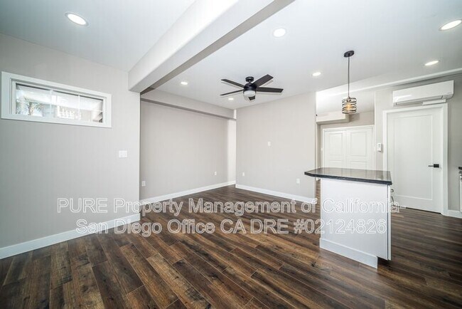 Building Photo - 13869 Mercado Dr