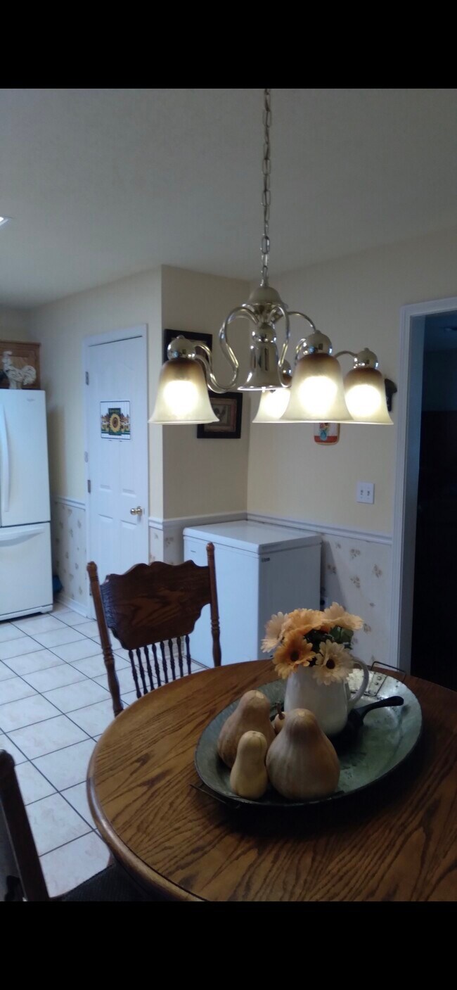 Foto del edificio - 875 S Regency Dr