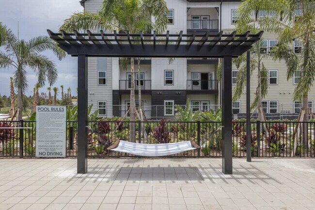 Foto del edificio - 14532 Star Water Rd