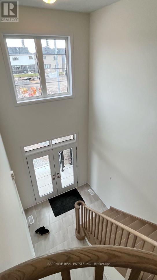 Photo du bâtiment - 86 Canvas Crescent