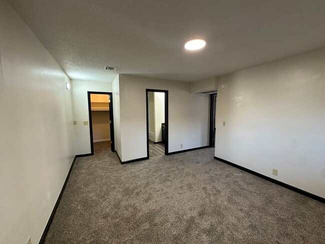 Building Photo - Bartlesville Cara Manor