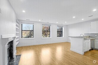 Building Photo - 140 Boylston St