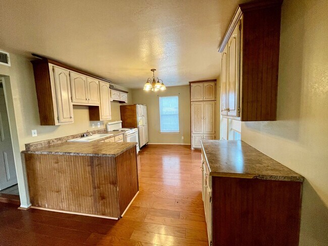 Foto del edificio - 2220 S Taylor St