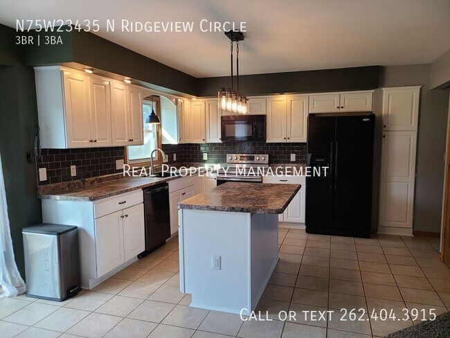 Foto del edificio - N75W23435 N Ridgeview Cir