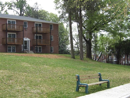 Primary Photo - Mayflower Apartments