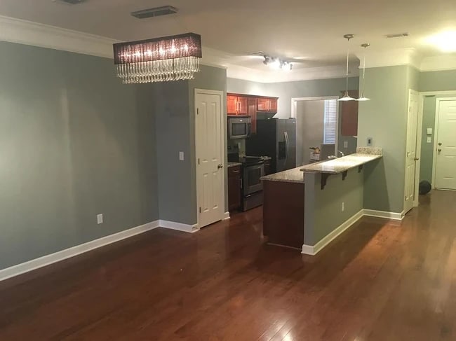 Building Photo - 2310 Elliott Ave