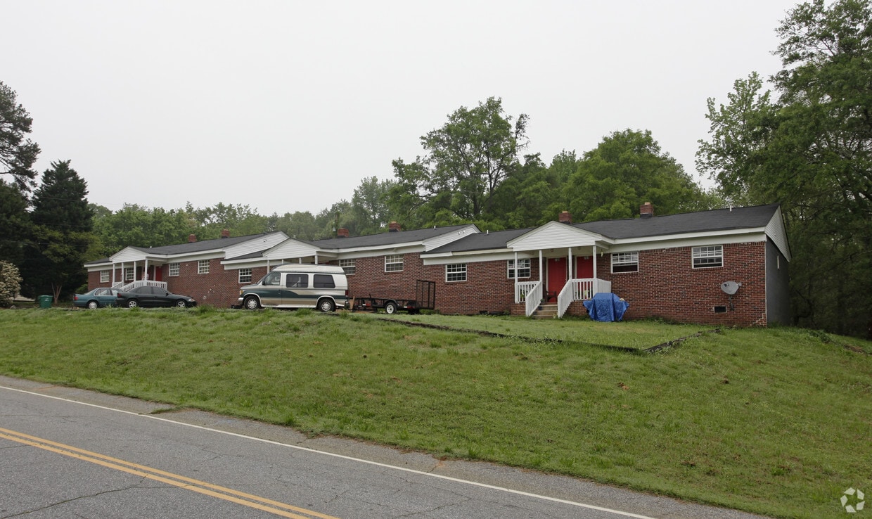 721731 S Main St, Woodruff, SC 29388 Apartments in Woodruff, SC