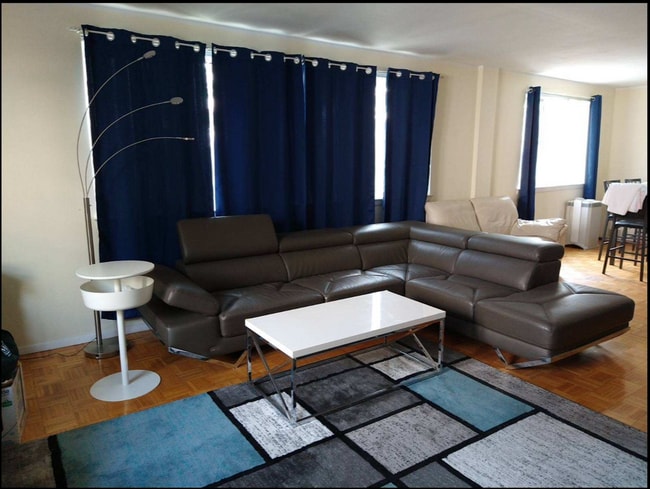 Foto del edificio - 893 Farmington Ave