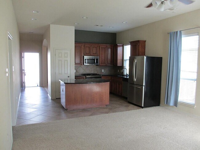 Foto del edificio - 6031 Lynwood Banks Ln