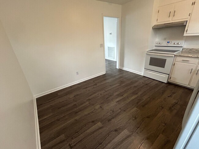 Foto del edificio - 4758 Trenton Dr