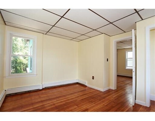 Building Photo - 20 Wilson Ave