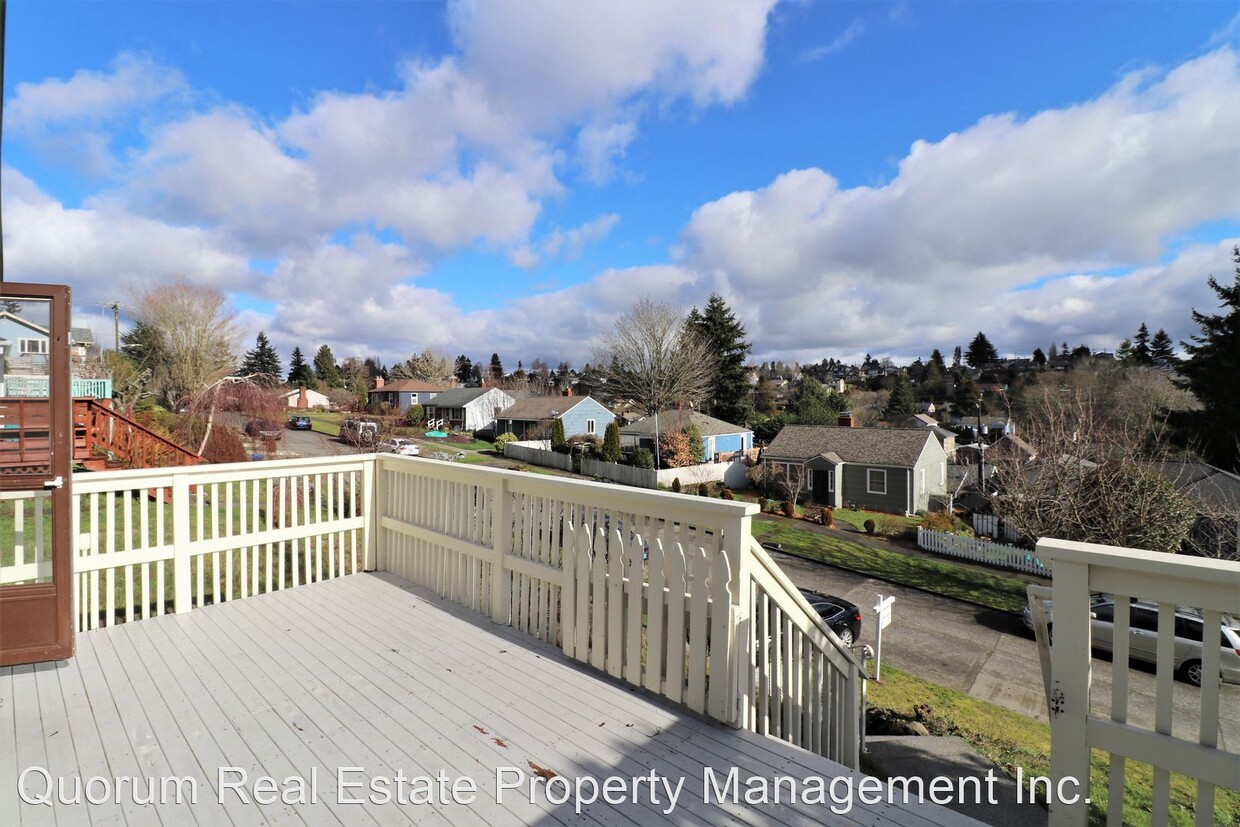 Foto principal - 2 br, 1.5 bath House - 4127 – 48th Ave SW