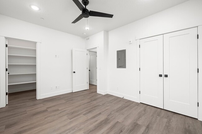 Building Photo - 51 N 100 W