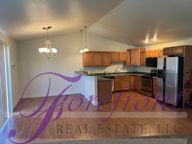 Foto del edificio - 1700 E 27th St