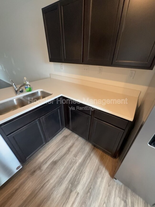 Photo - 1347 Norfolk Cir House