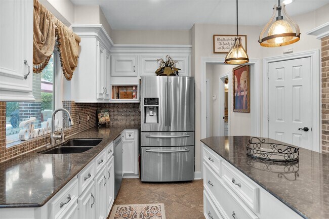 Building Photo - 3402 Haywood Ct