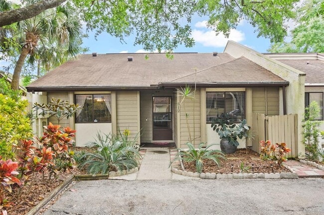 Building Photo - 512 Derby Dr