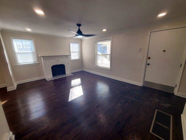 Foto del edificio - 5511 Lydia Ave